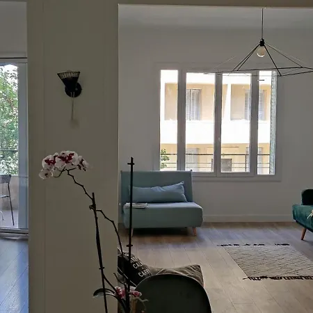 2 Bedroom In The Center